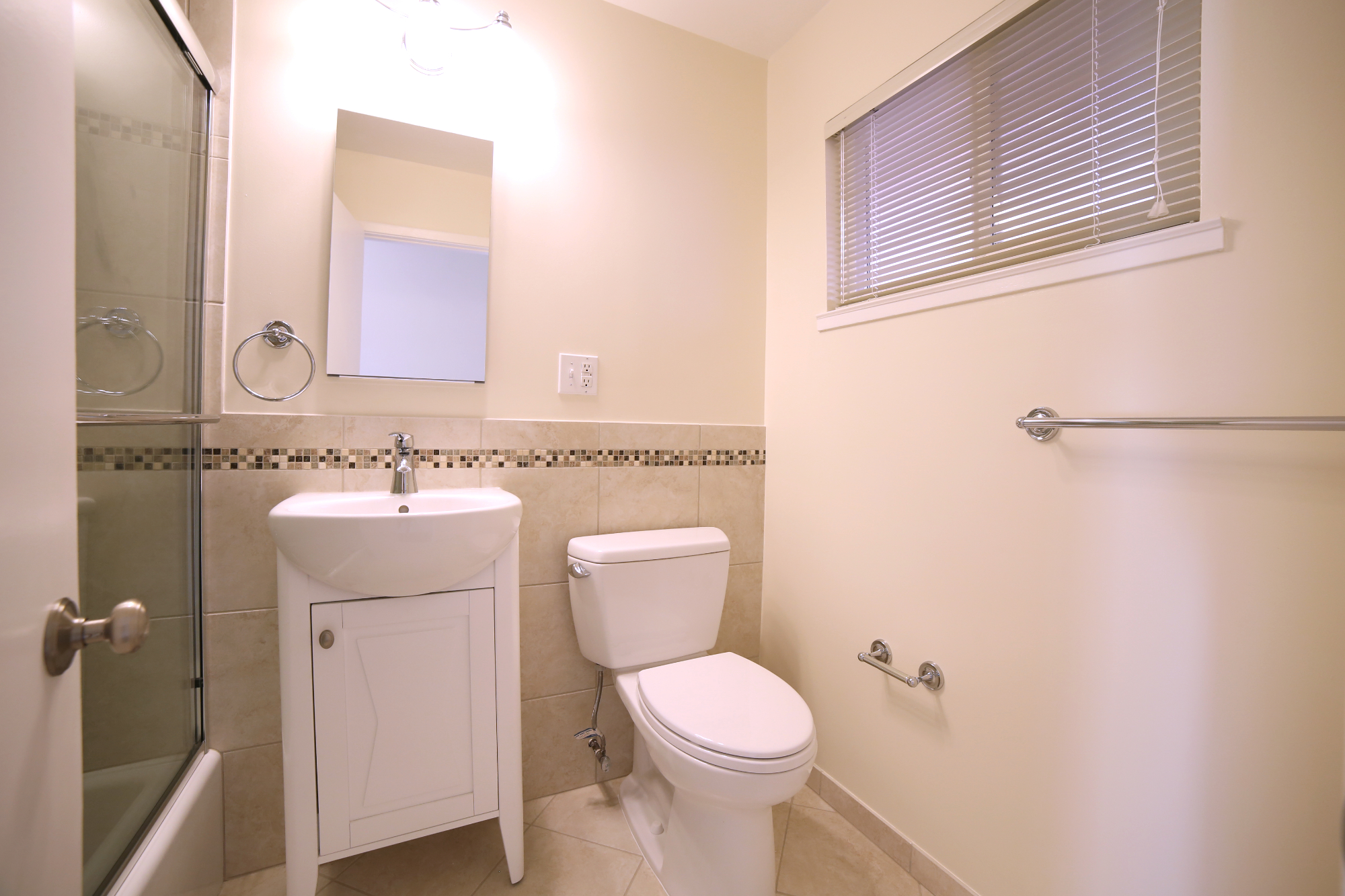 Bathroom - 190 Monterey Boulevard in Glen Park, San Francisco